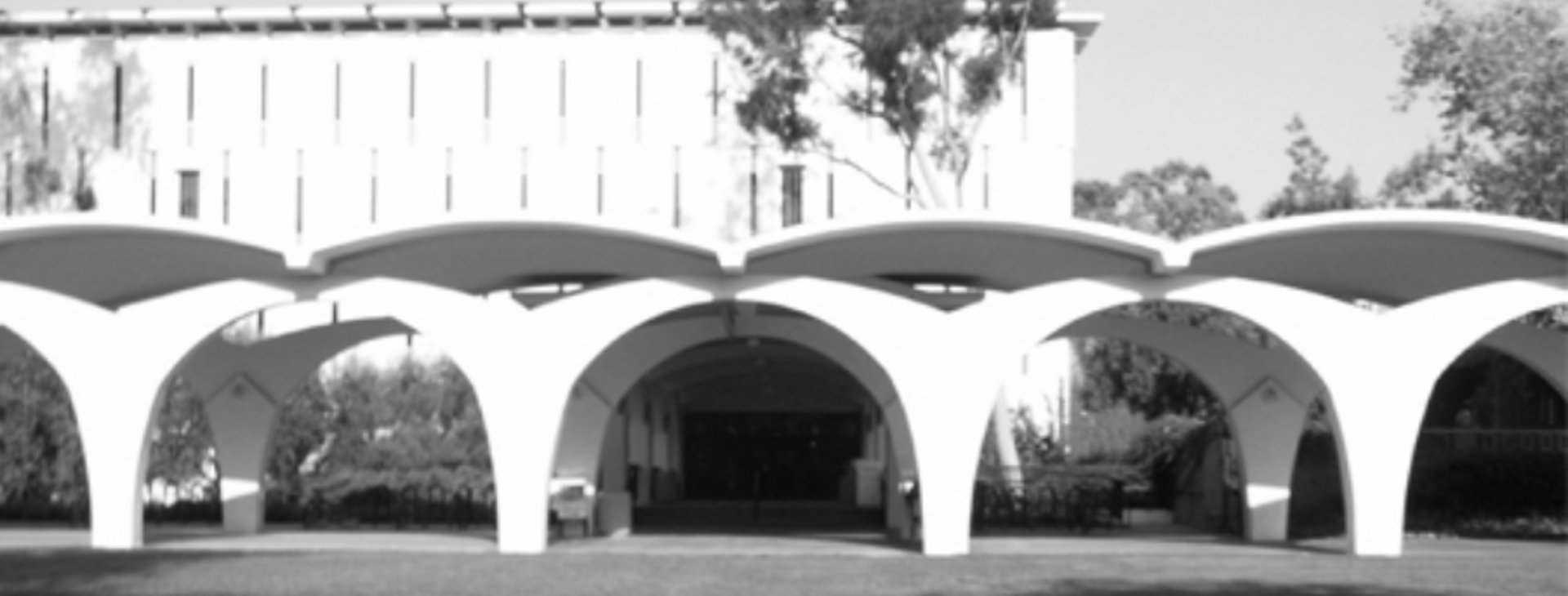 UCR Rivera 图书馆 Arches